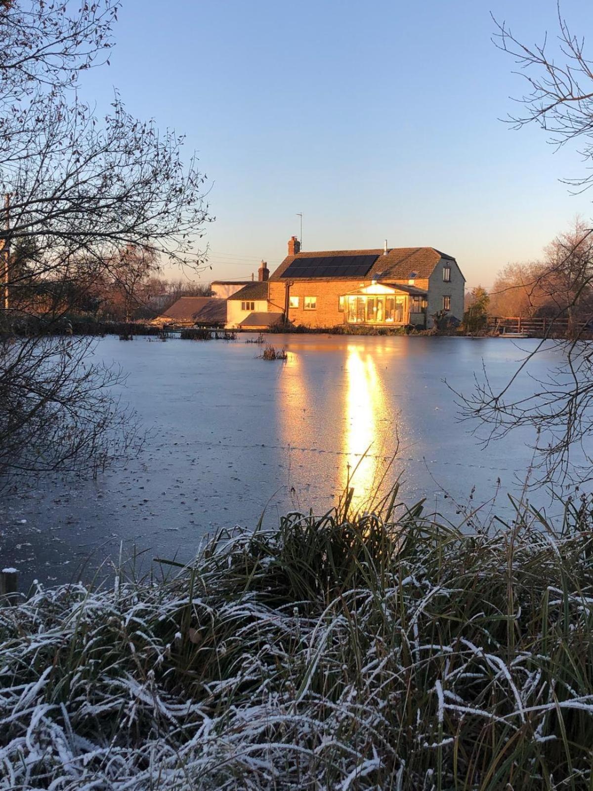 Bed and Breakfast Astwell Mill Helmdon Екстер'єр фото